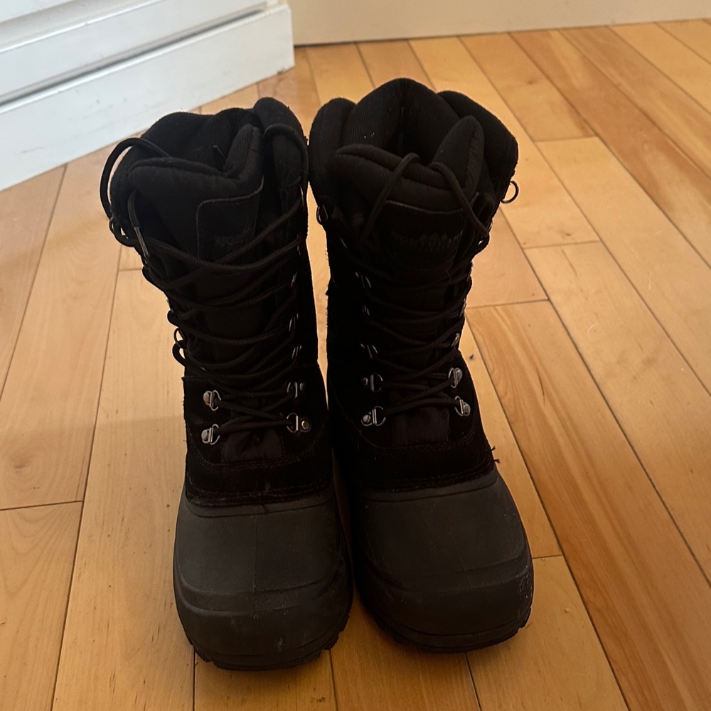 Northeast Outfitters Men’s Black Winter Boots